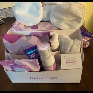 Frida Mom Postpartum Kit (Plus extras)